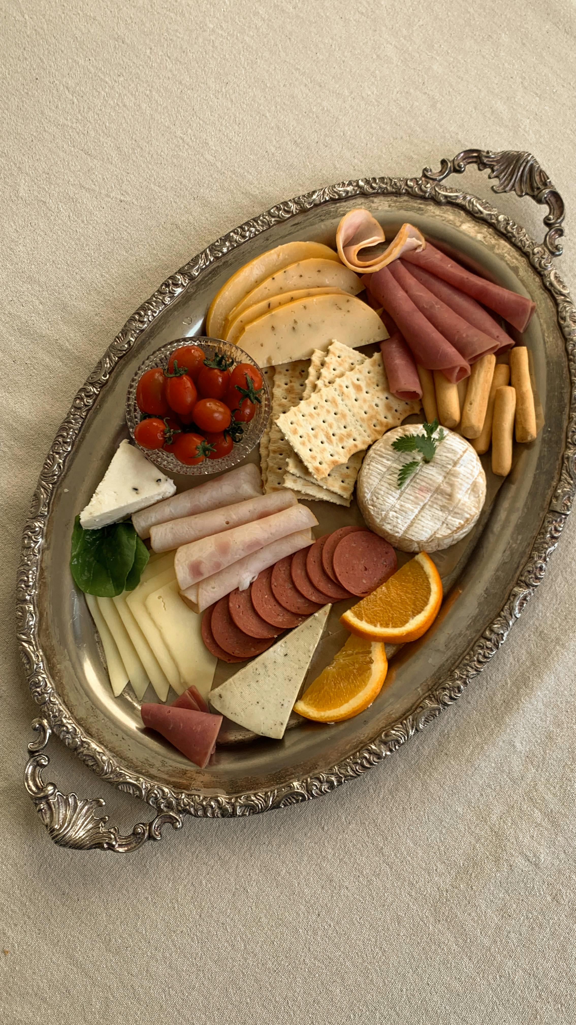 Prepared cheese and meat tray